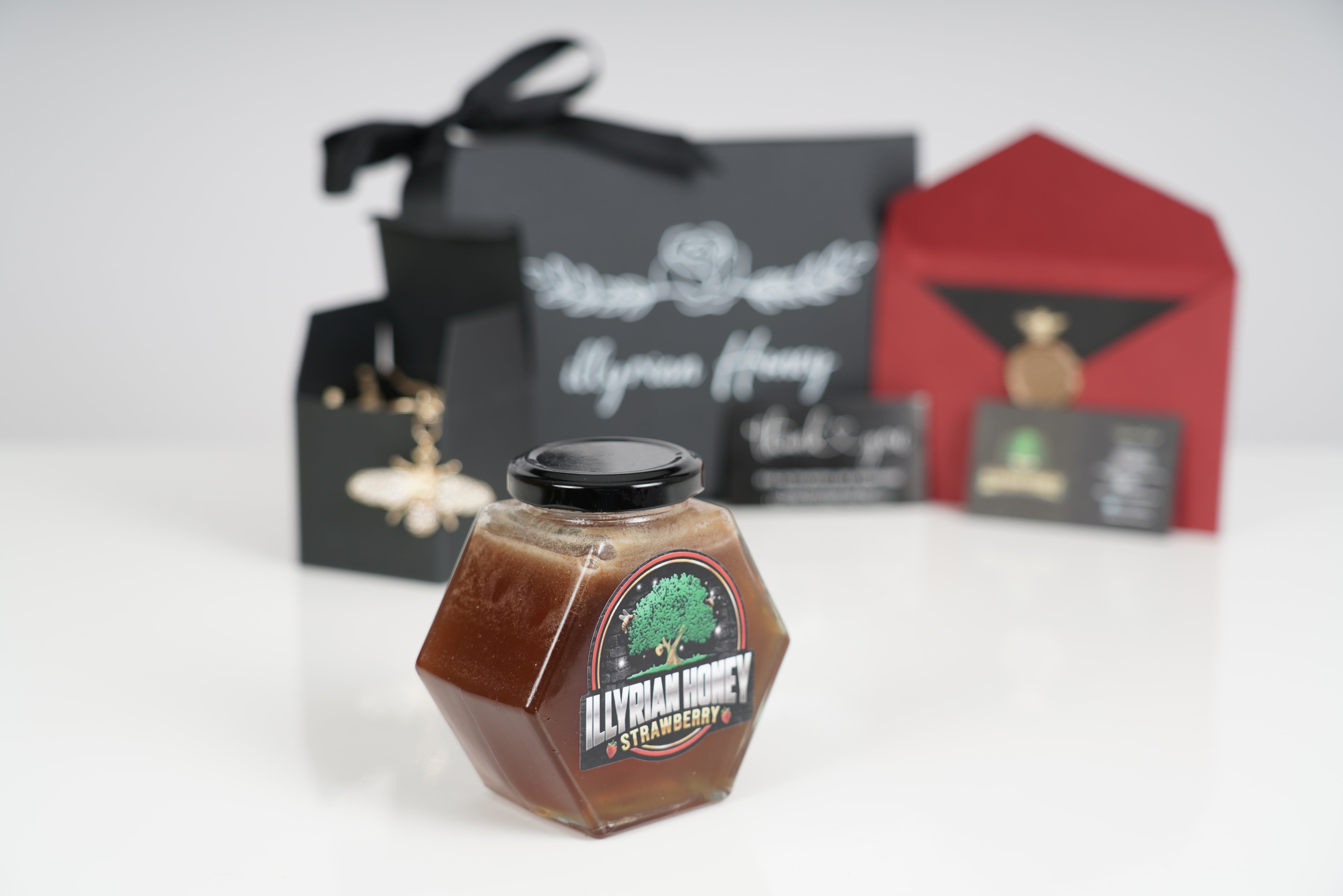 Luscious Strawberry Honey – Sweetness Redefined